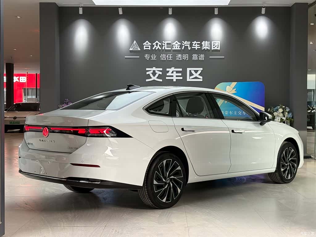 Volkswagen Sagitar, 2026 все фото