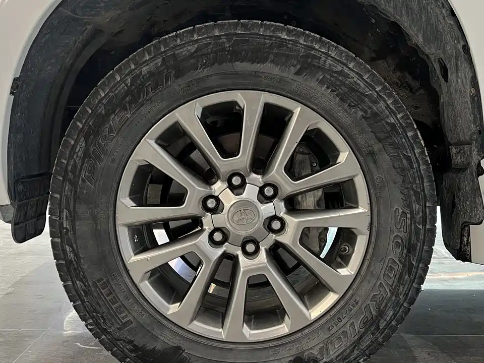 Toyota Prado