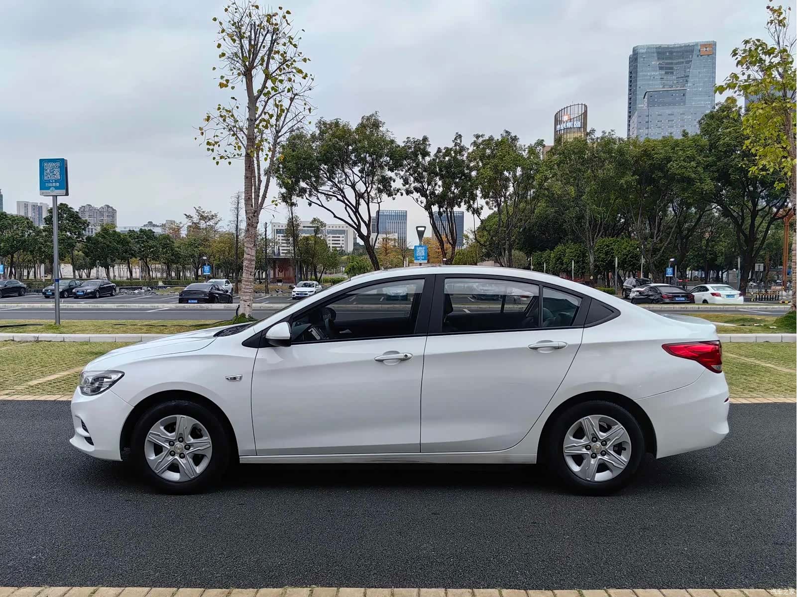 Chevrolet 320, 2018 4