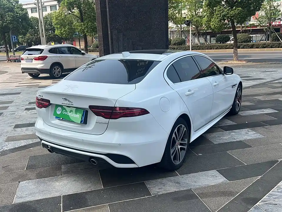 Jaguar XEL