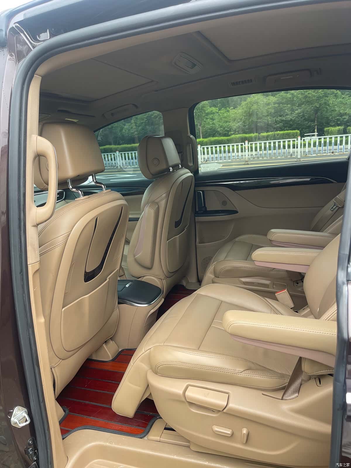 Buick GL8, 2019 11
