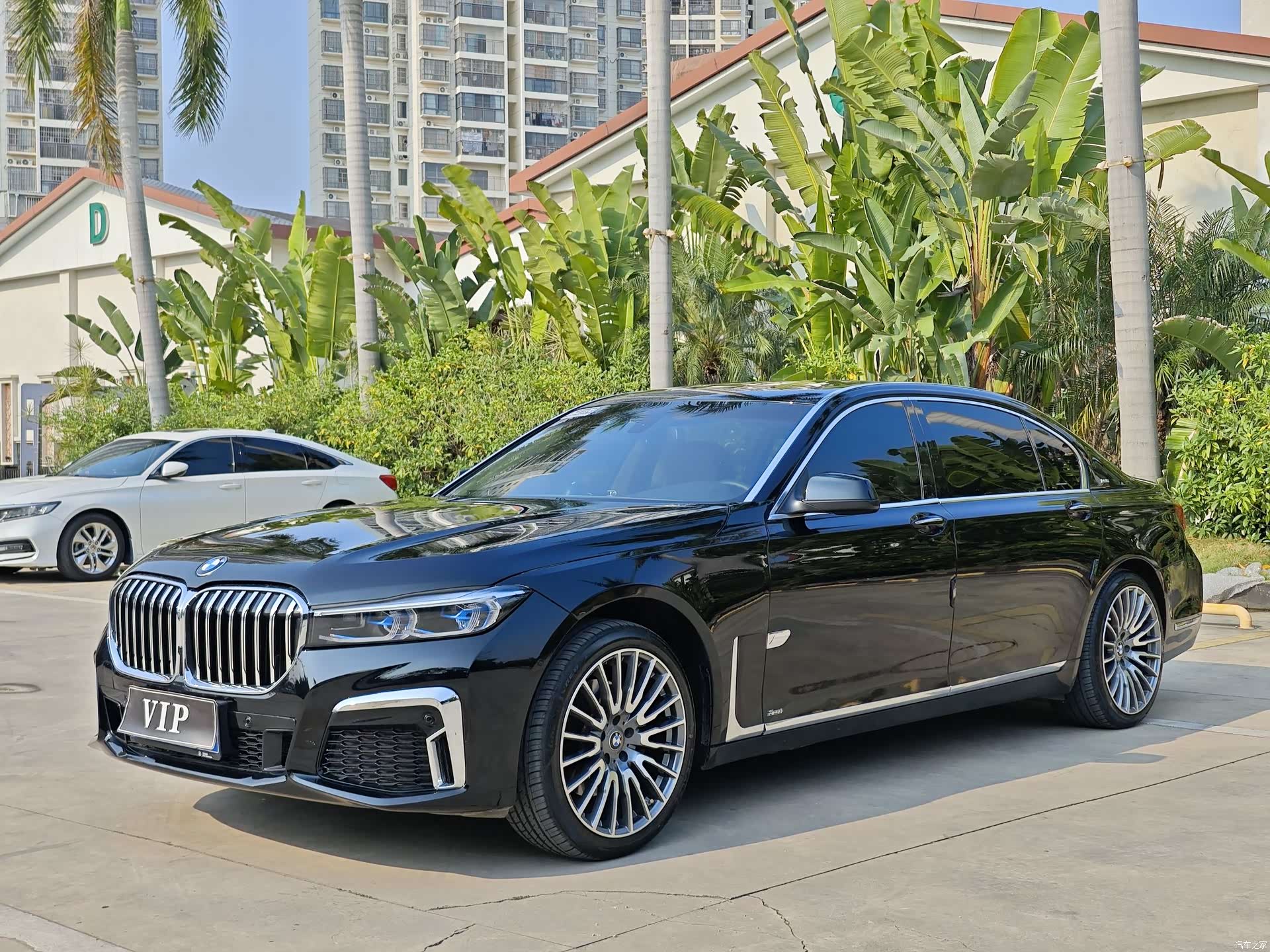 BMW 7 Series, 2010 1