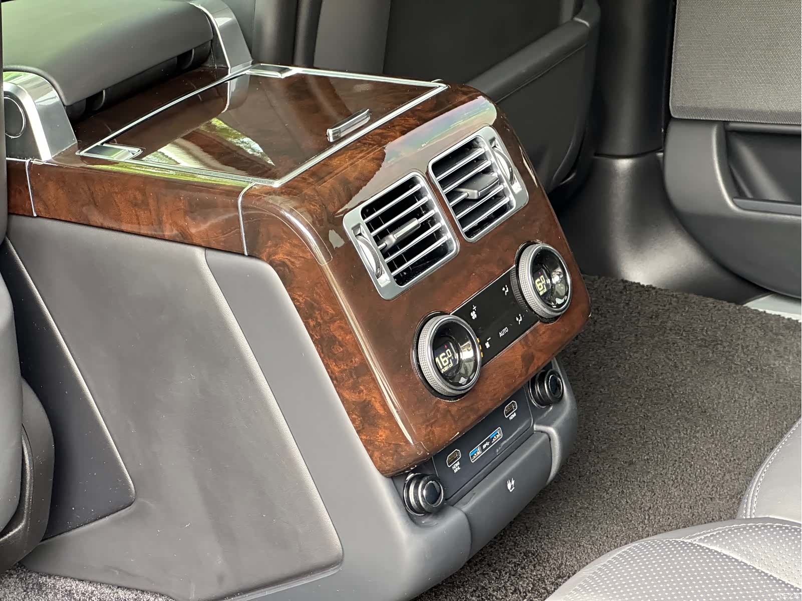 Land Rover Range Rover, 2022 11