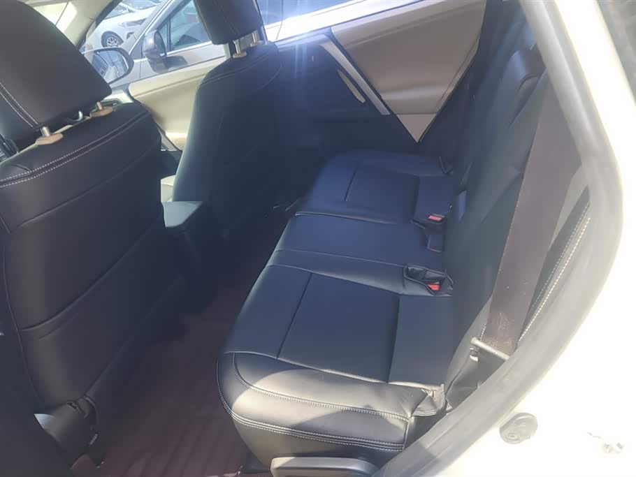 Toyota RAV4 Rongfang