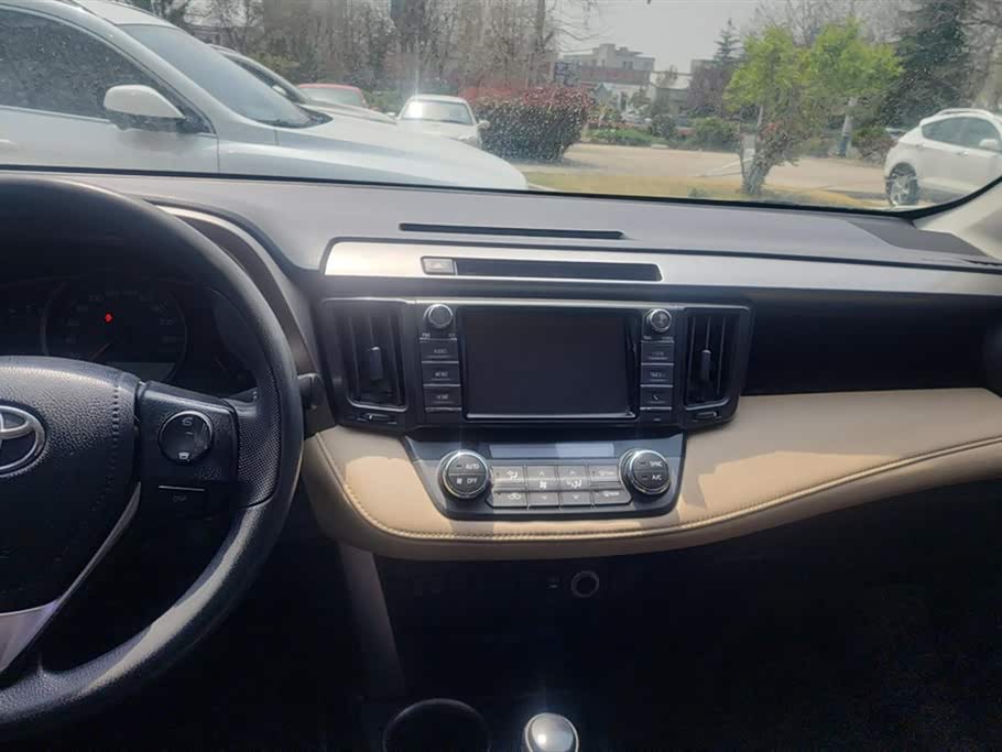 Toyota RAV4 Rongfang