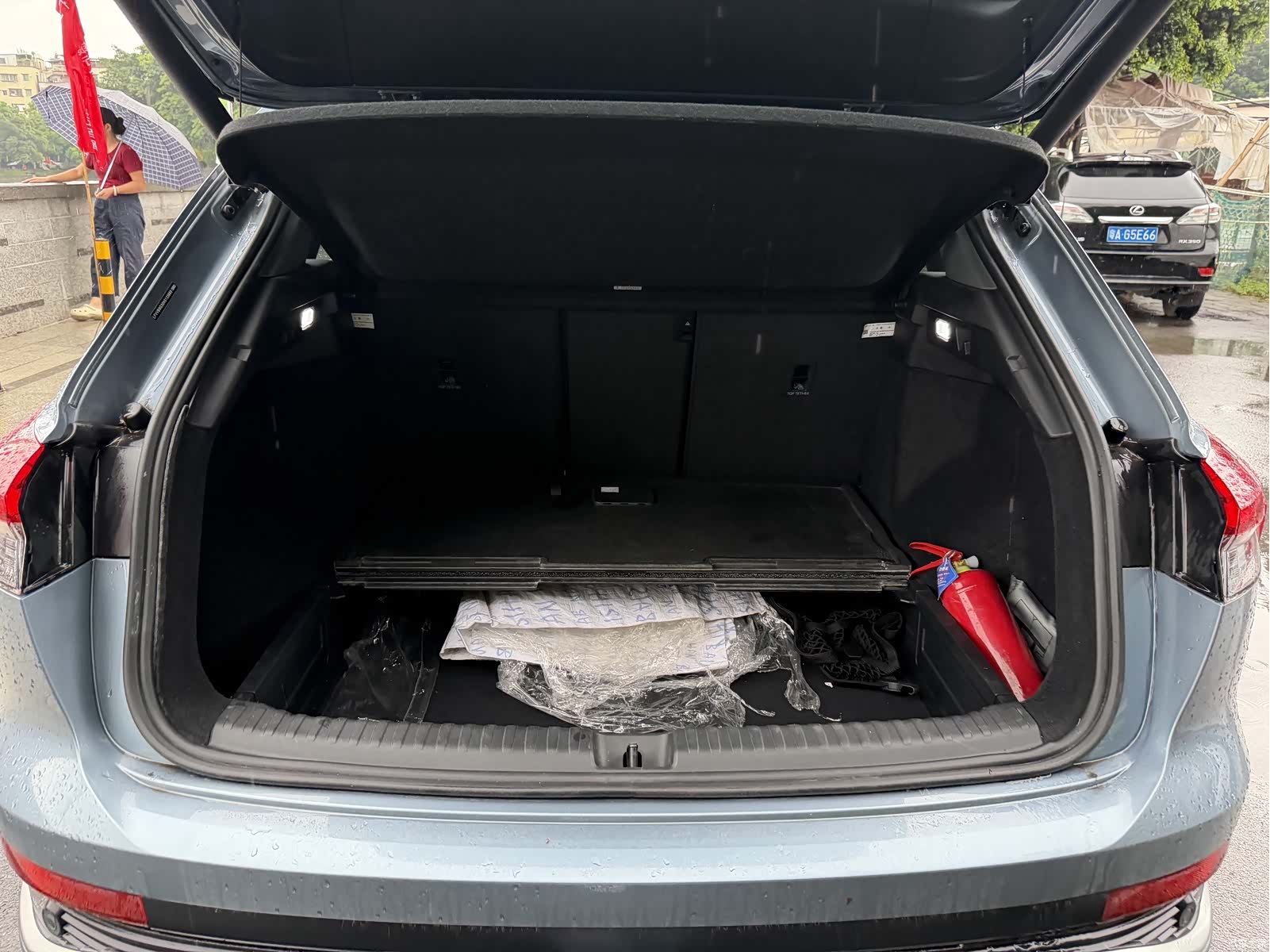 Audi Q4 e-tron, 2022 8