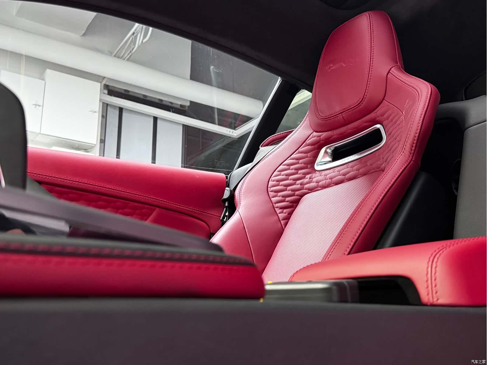 Jaguar F-TYPE, 2024 18