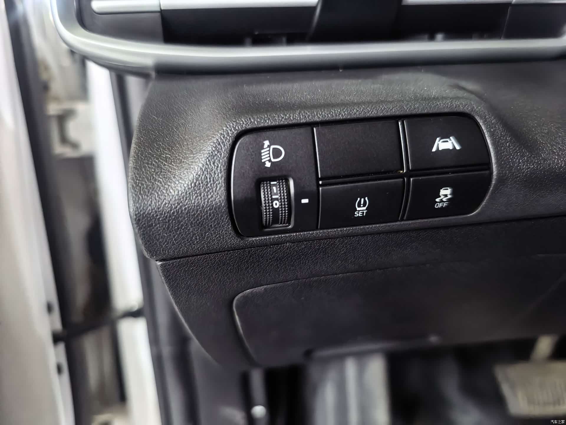 Hyundai Elantra, 2023 10