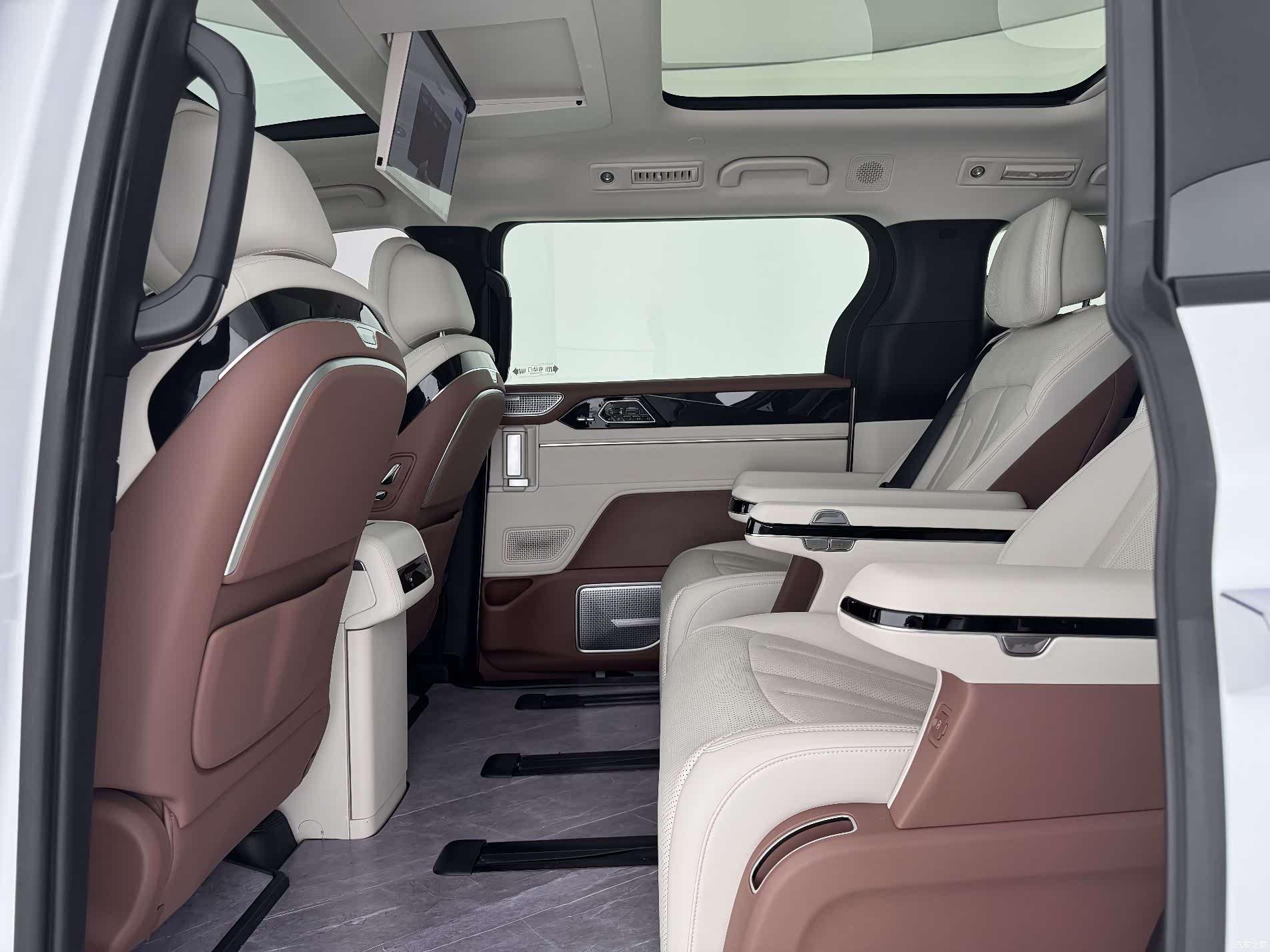 BYD Xia, 2025 15