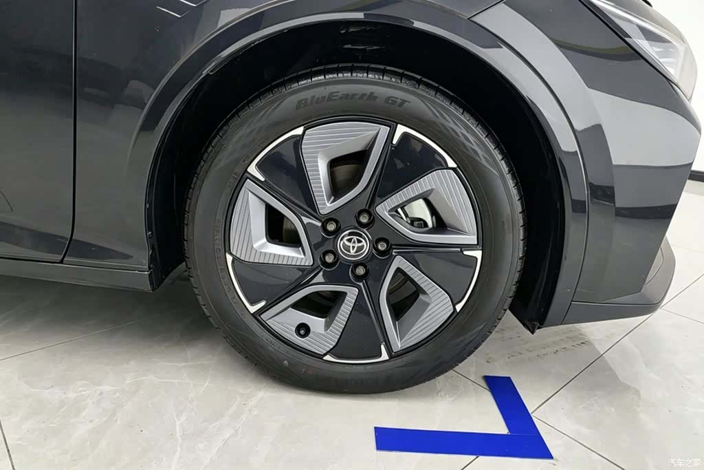 Toyota bZ3, 2026 6