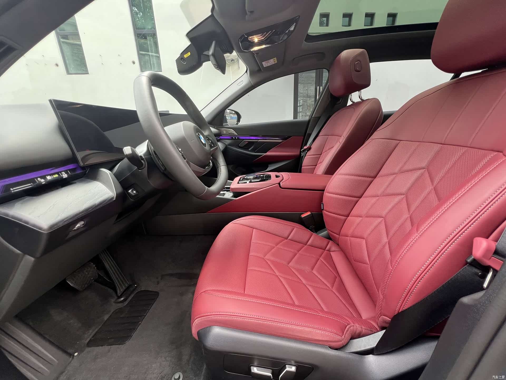 BMW 5 Series, 2025 4