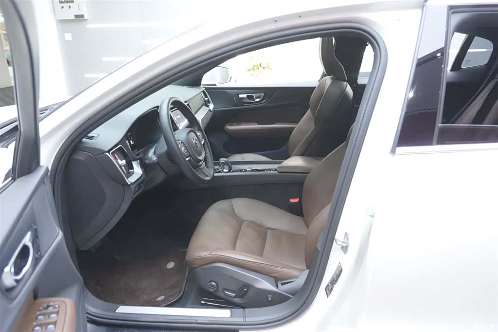 Volvo S60, 2021 16