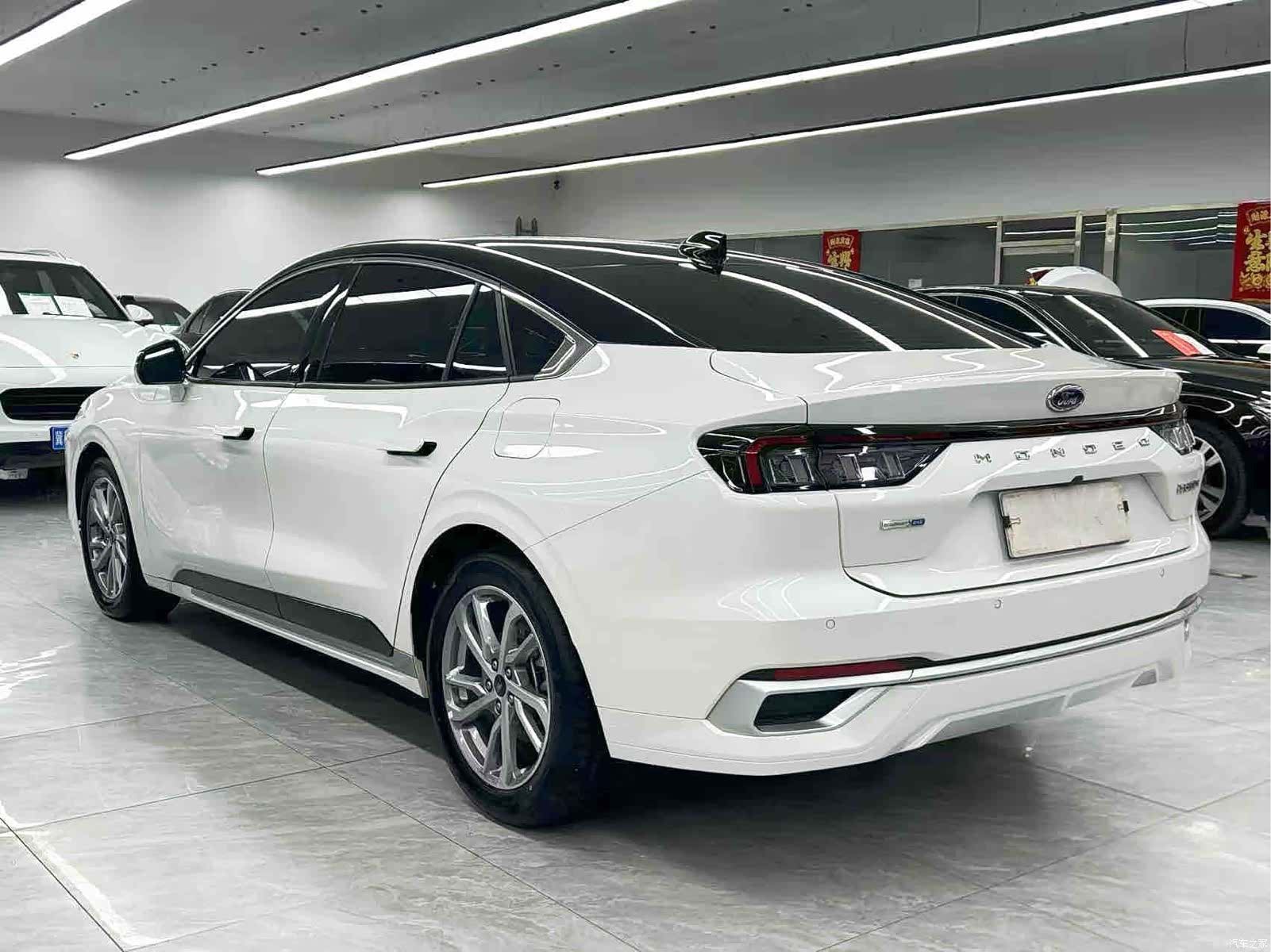 Ford Mondeo, 2023 4