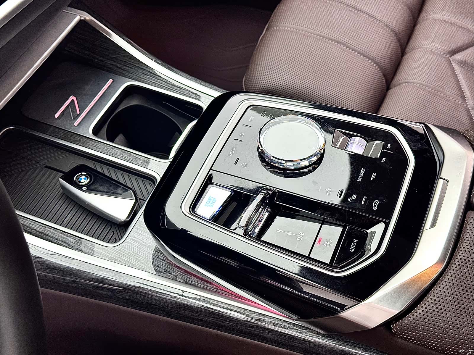 BMW i7, 2023 19