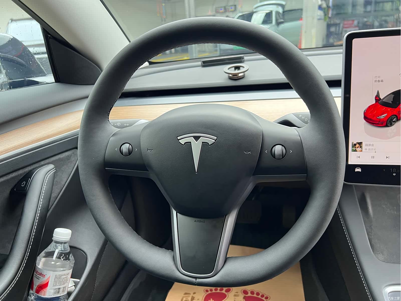 Tesla Model 3, 2023 все фото