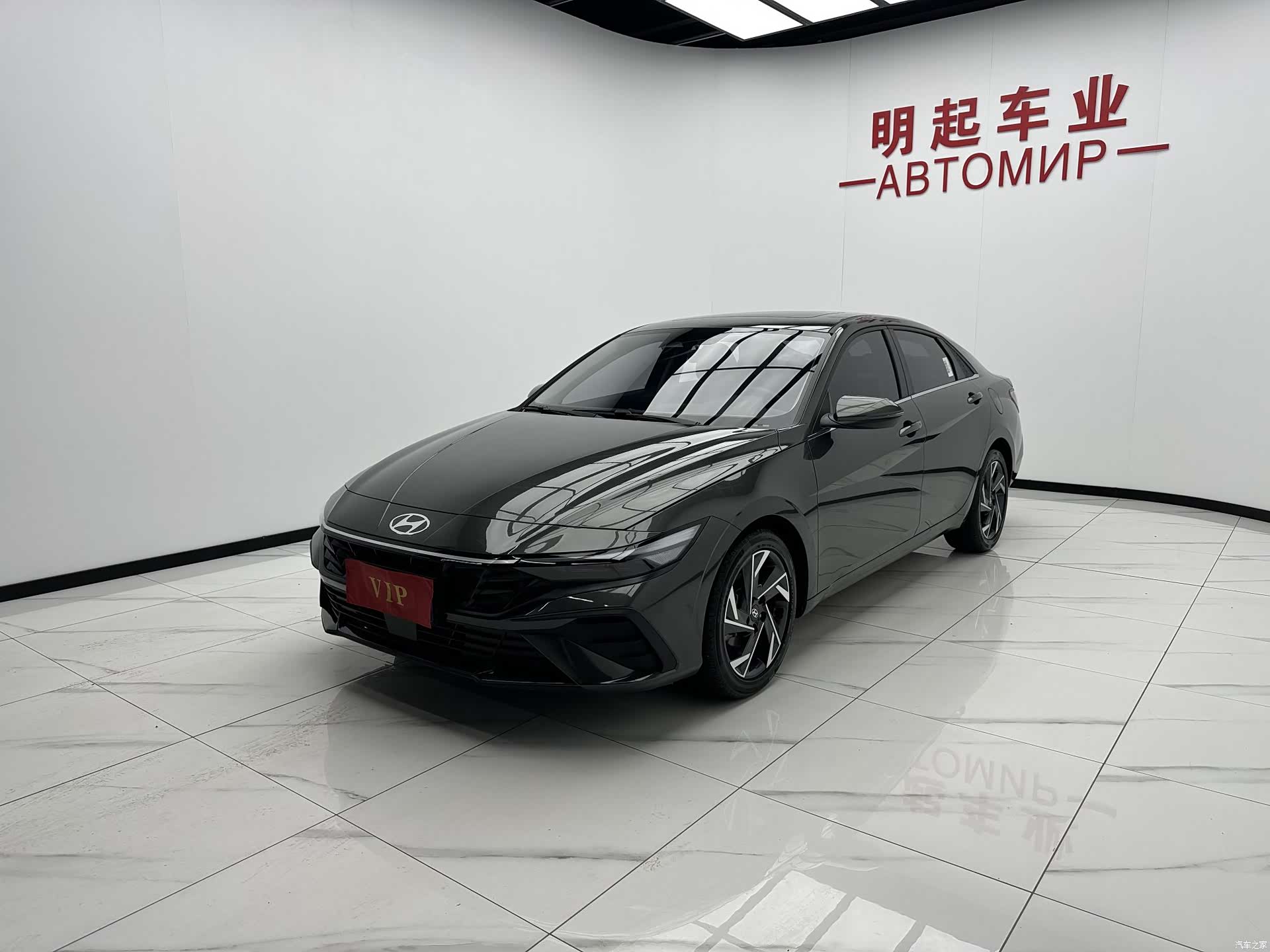 Hyundai Elantra, 2023 4