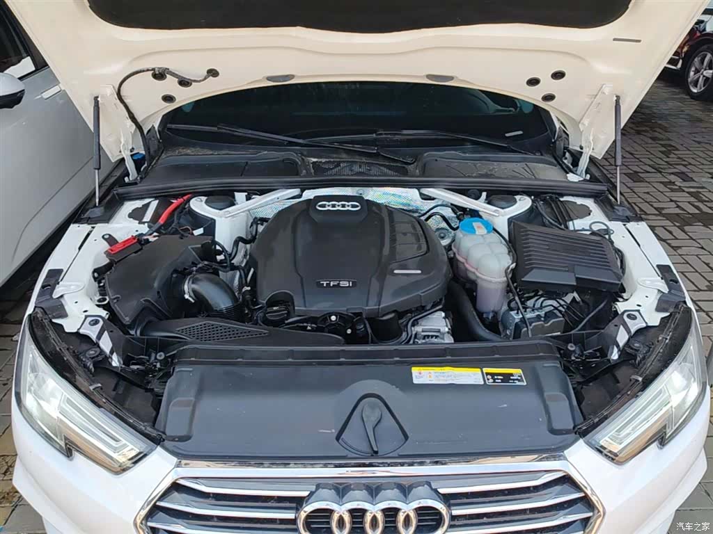Audi A4L, 2018 20