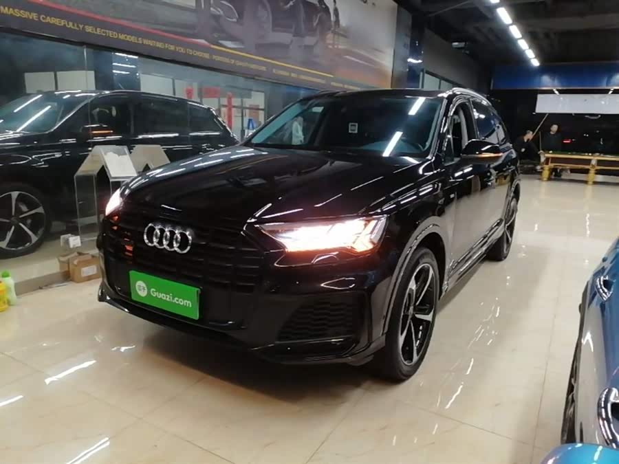 Audi Q7 2021, фото 2