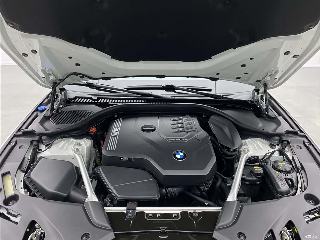 BMW 5 Series, 2022 26