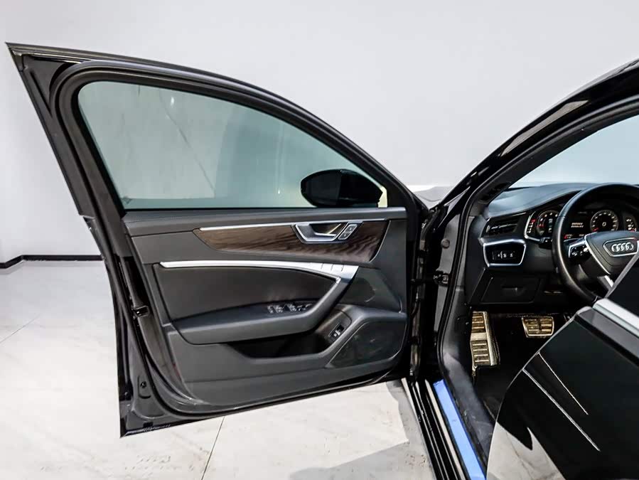 Audi A6L 2026, фото 8