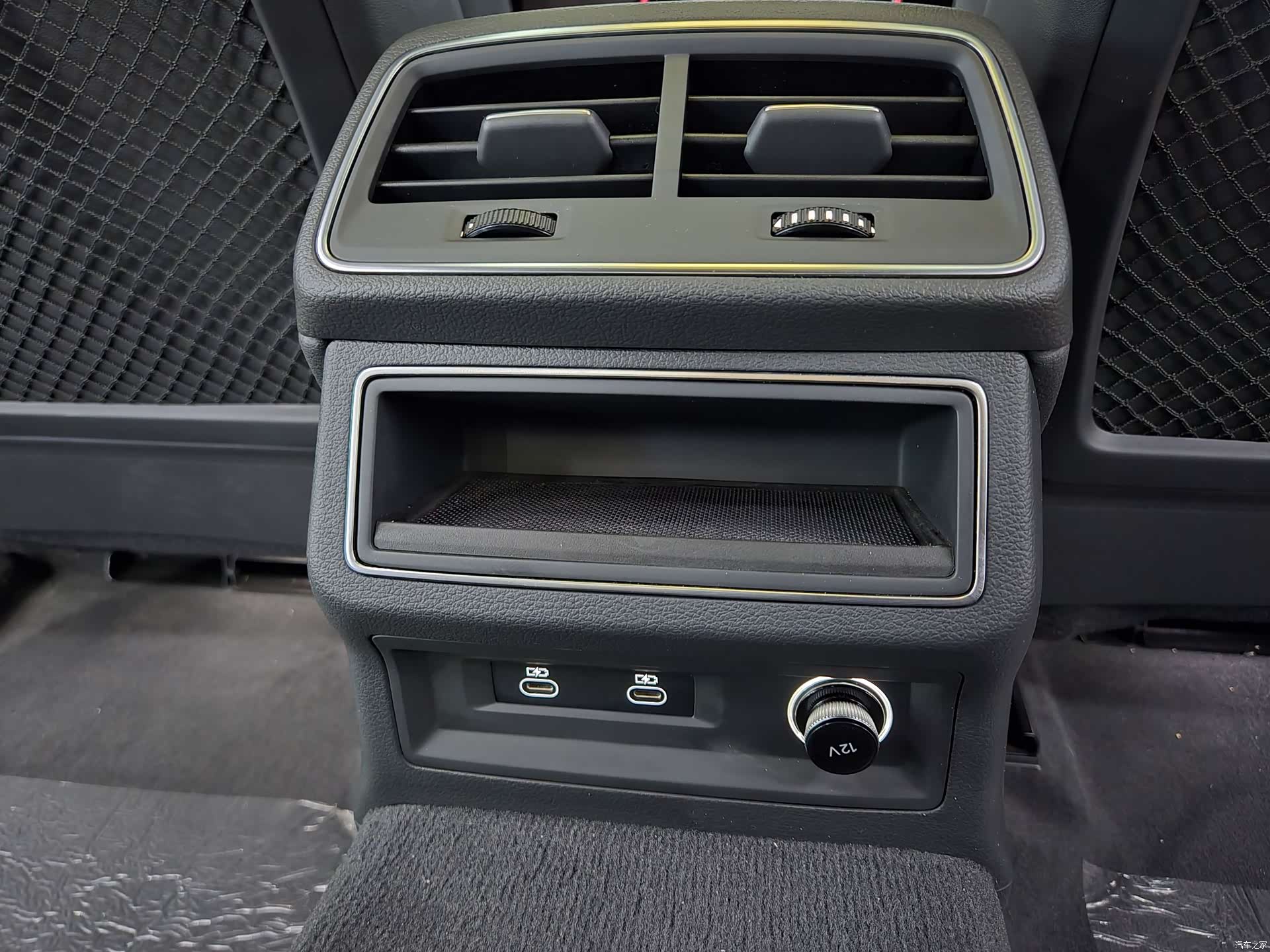 Audi A6L, 2024 22