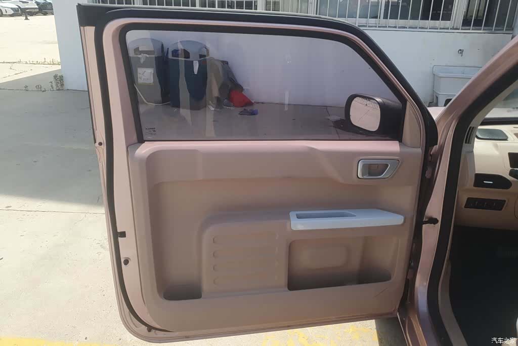 Geely Panda, 2023 7