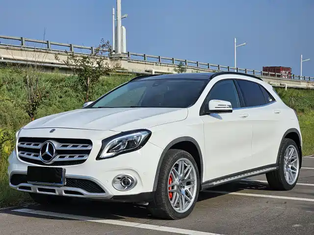 Mercedes-Benz GLA 2017 — купить из Китая под заказ