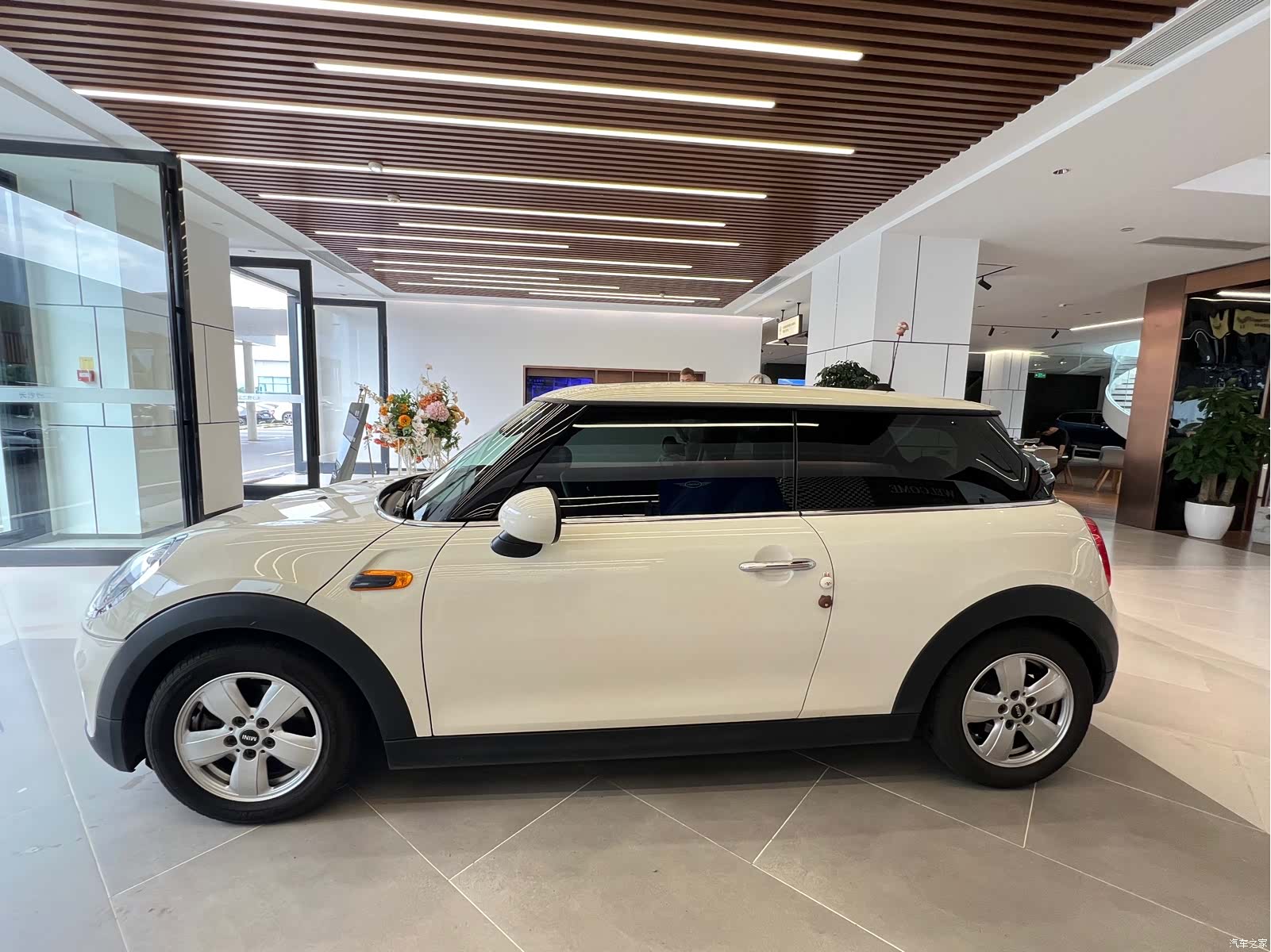 Mini ONE, 2018 3