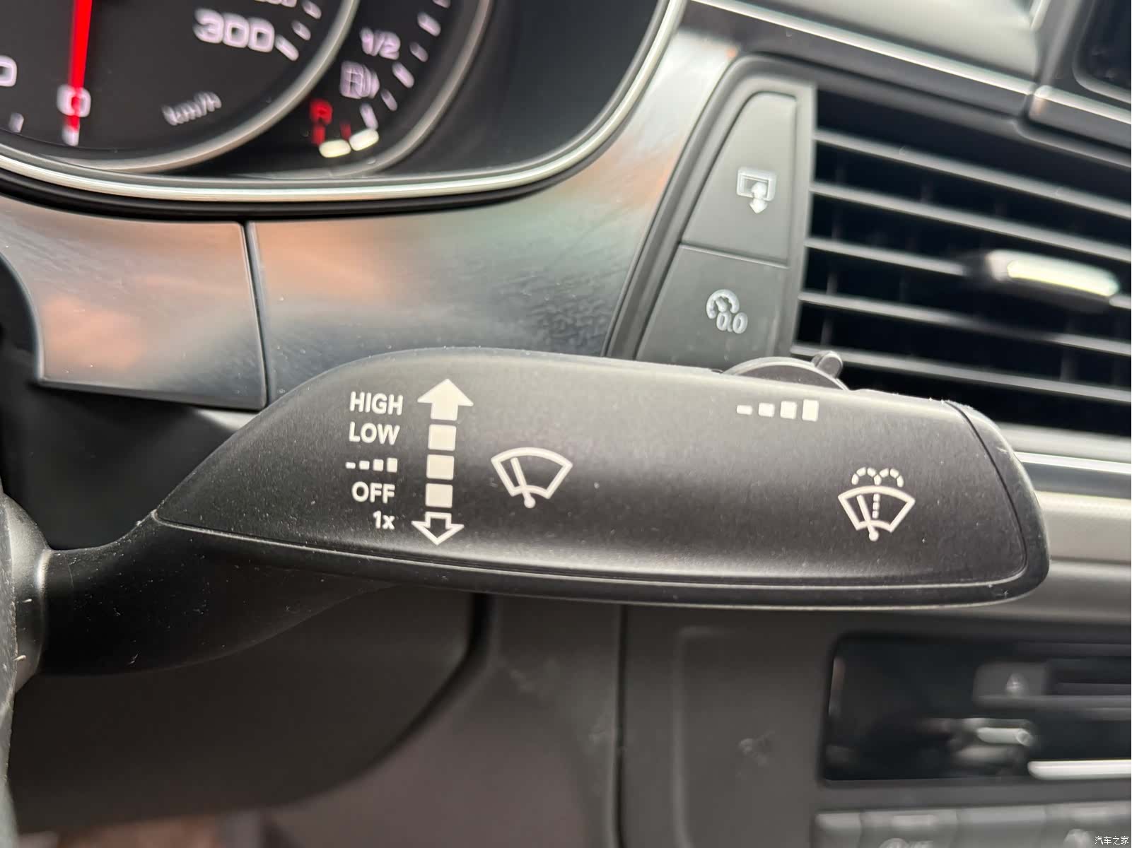 Audi A6L, 2018 21