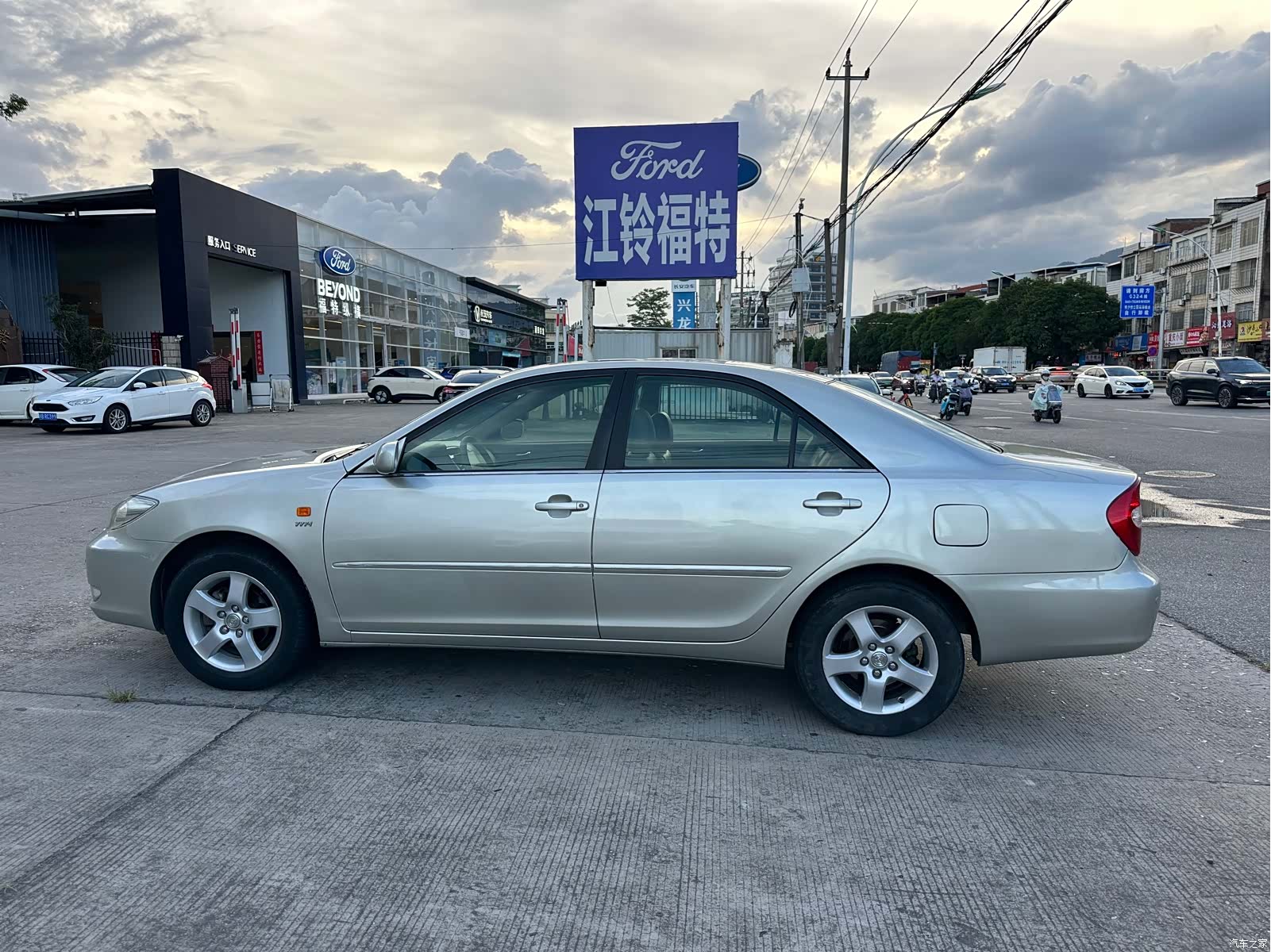 Toyota 05, 2004 4