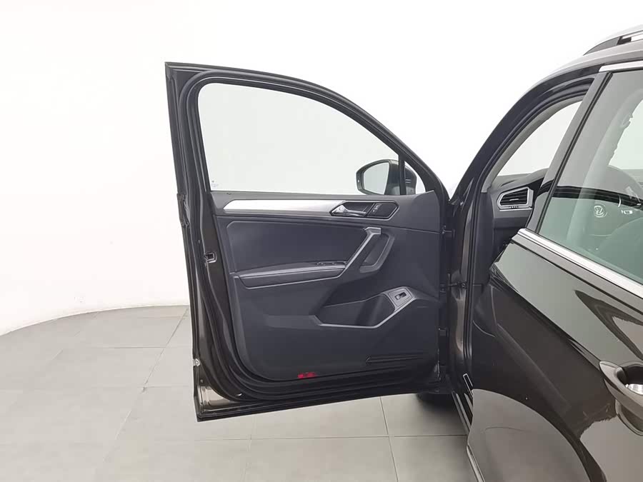 Volkswagen Tiguan L 2018, фото 8