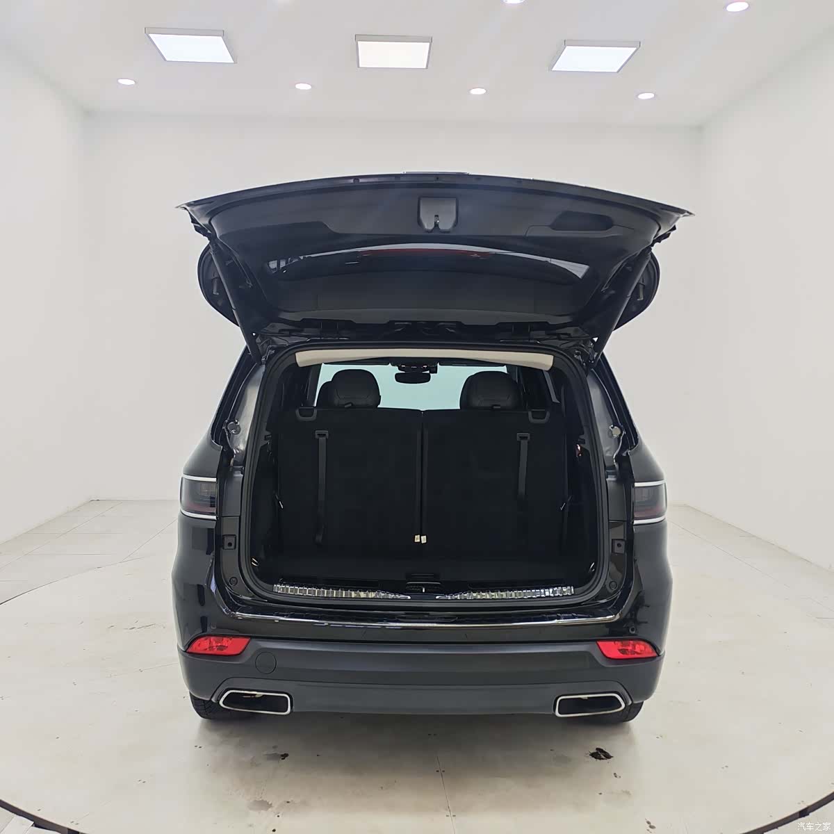 Jeep Grand Commander, 2019 15