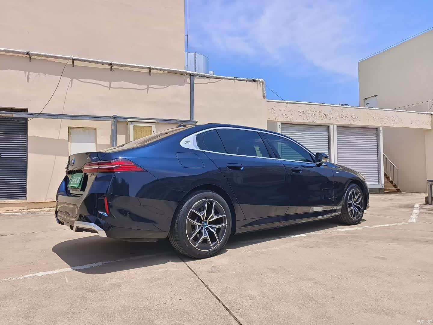 BMW i5, 2024 9