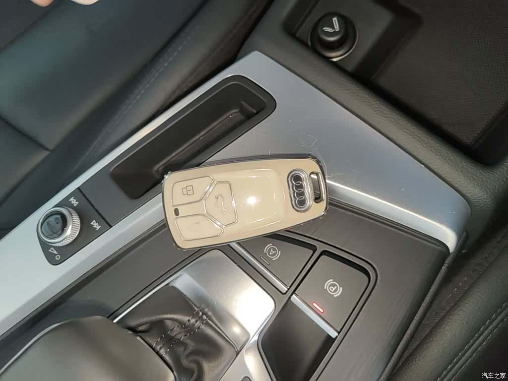 Audi A4L, 2019 9