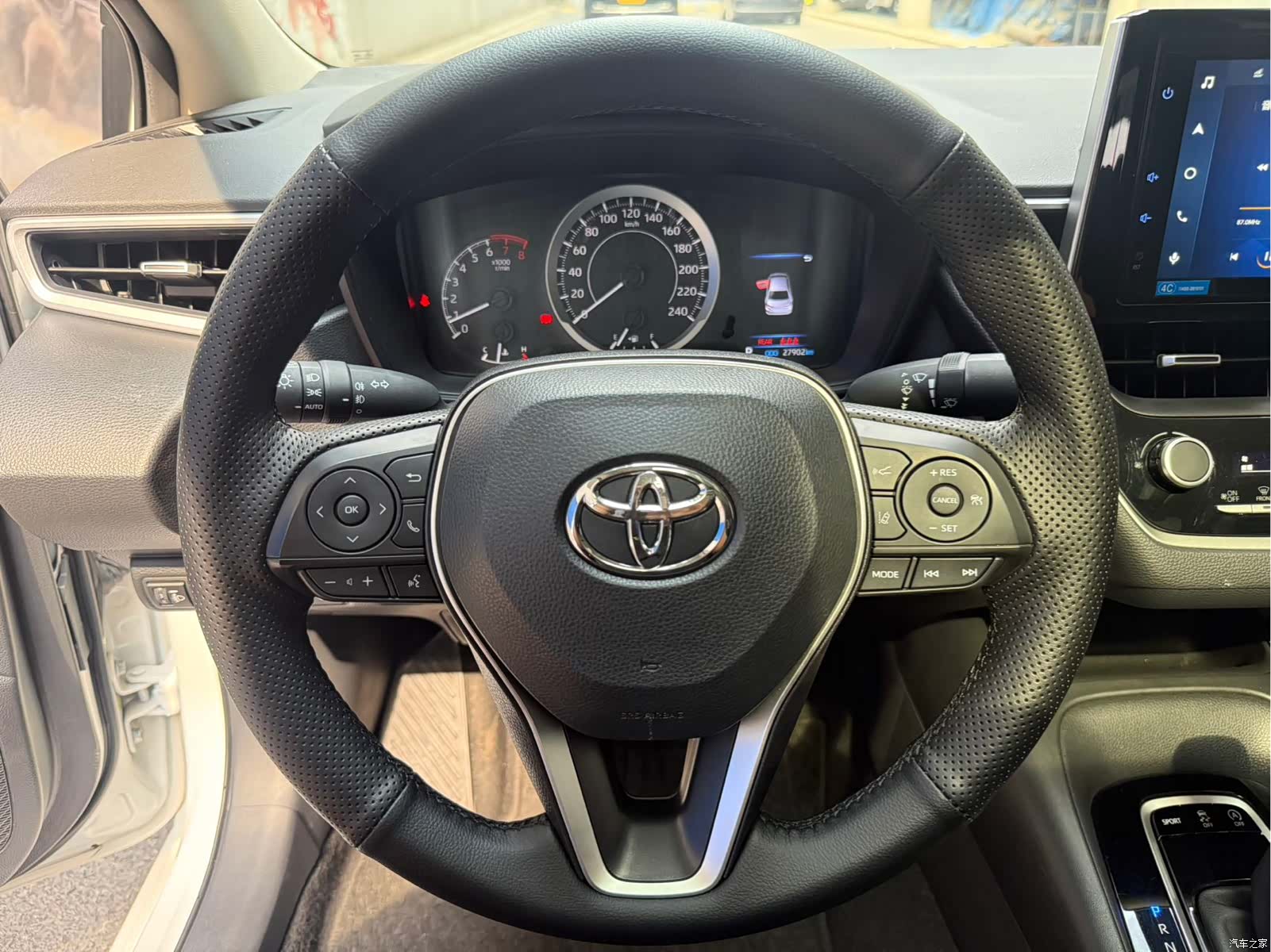 Toyota Corolla, 2022 11
