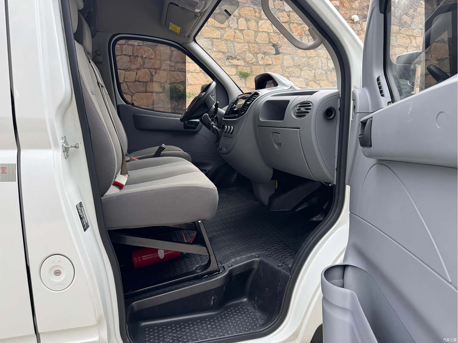 Maxus V80, 2022 6