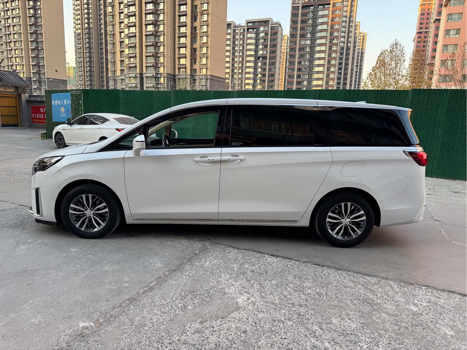 Buick GL8, 2023 10