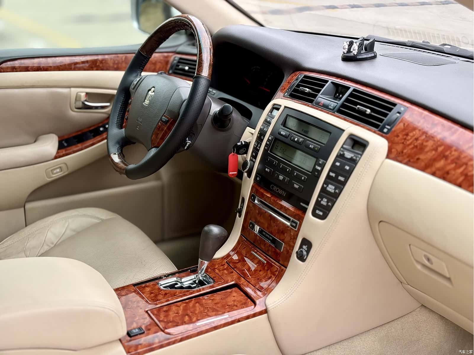 Toyota Crown, 2008 10