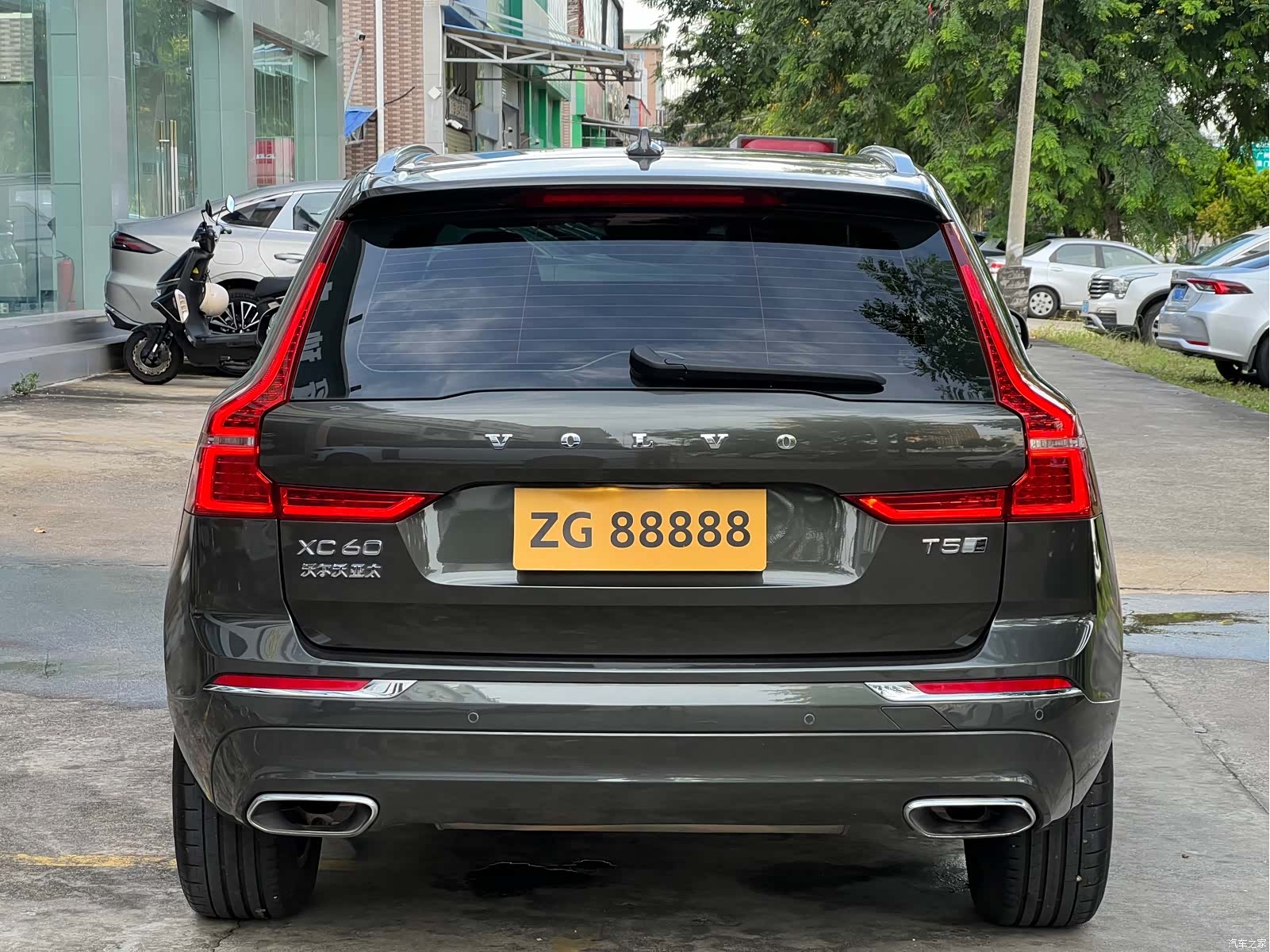 Volvo XC60, 2019 все фото