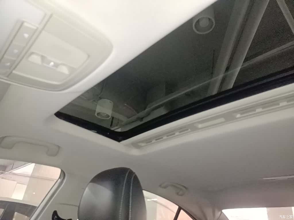 Roewe i5, 2020 18