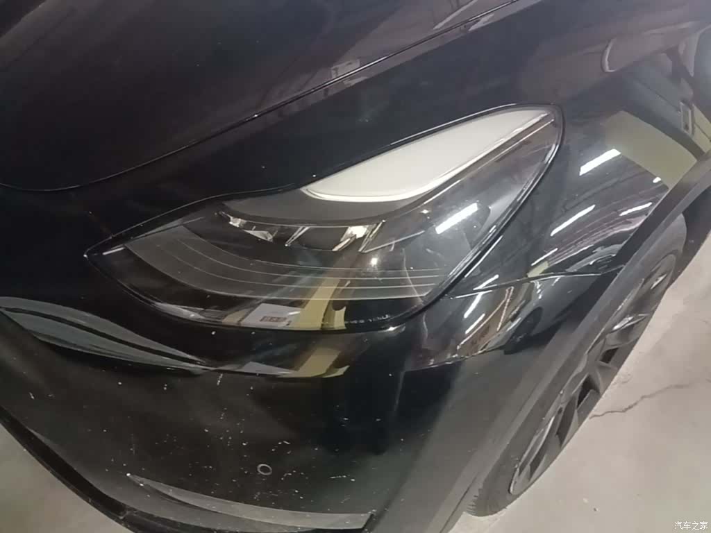 Tesla Model Y, 2021 24
