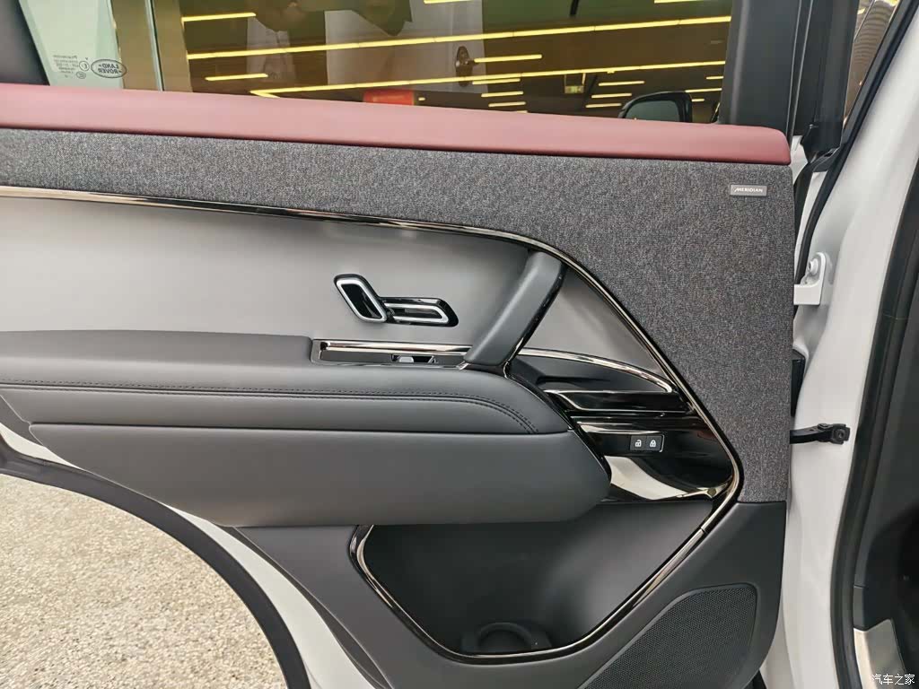 Land Rover Range Rover, 2024 12