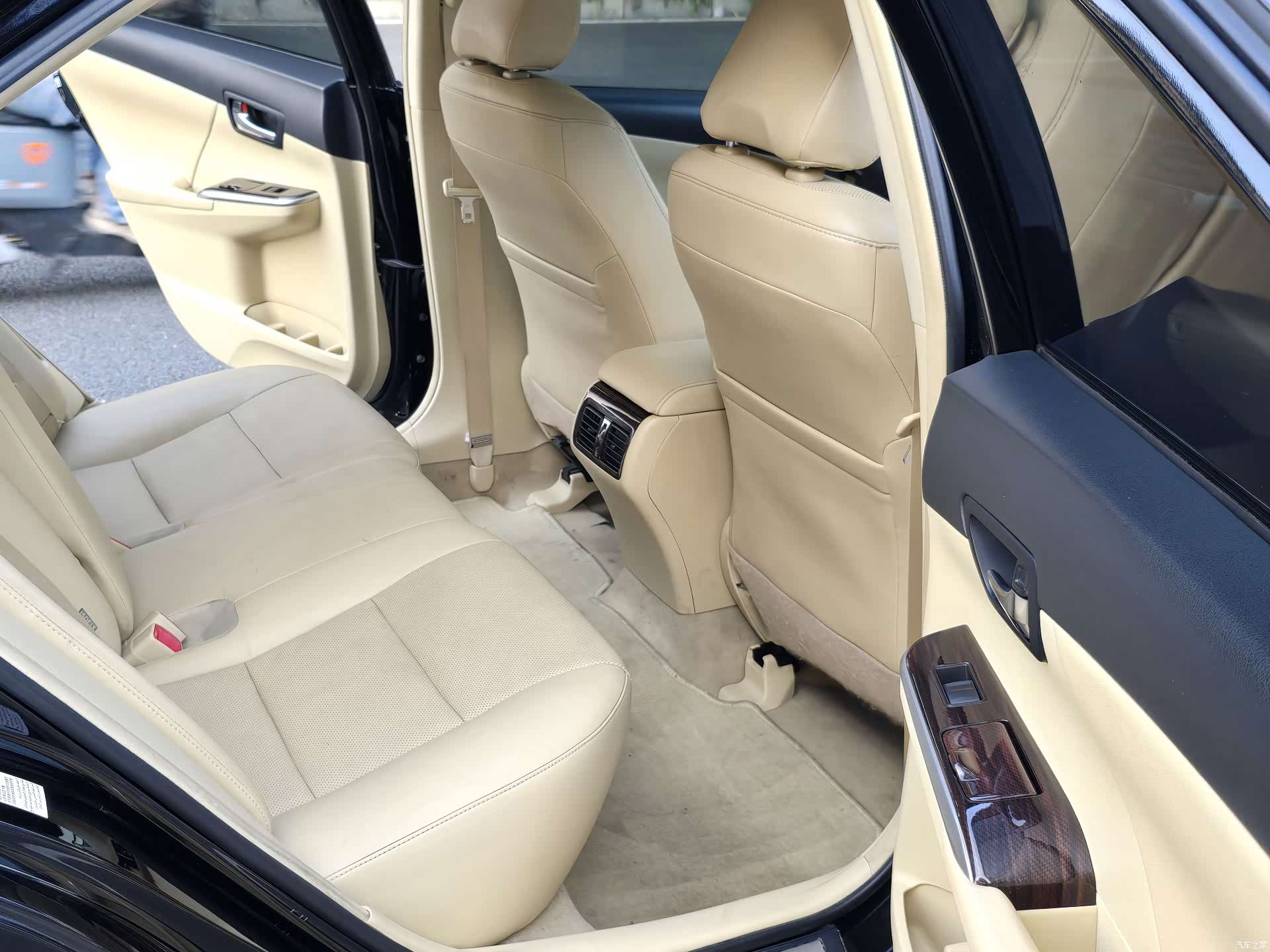 Toyota Camry, 2016 14