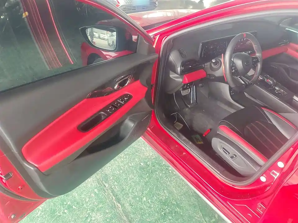 Trumpchi Shadow Leopard