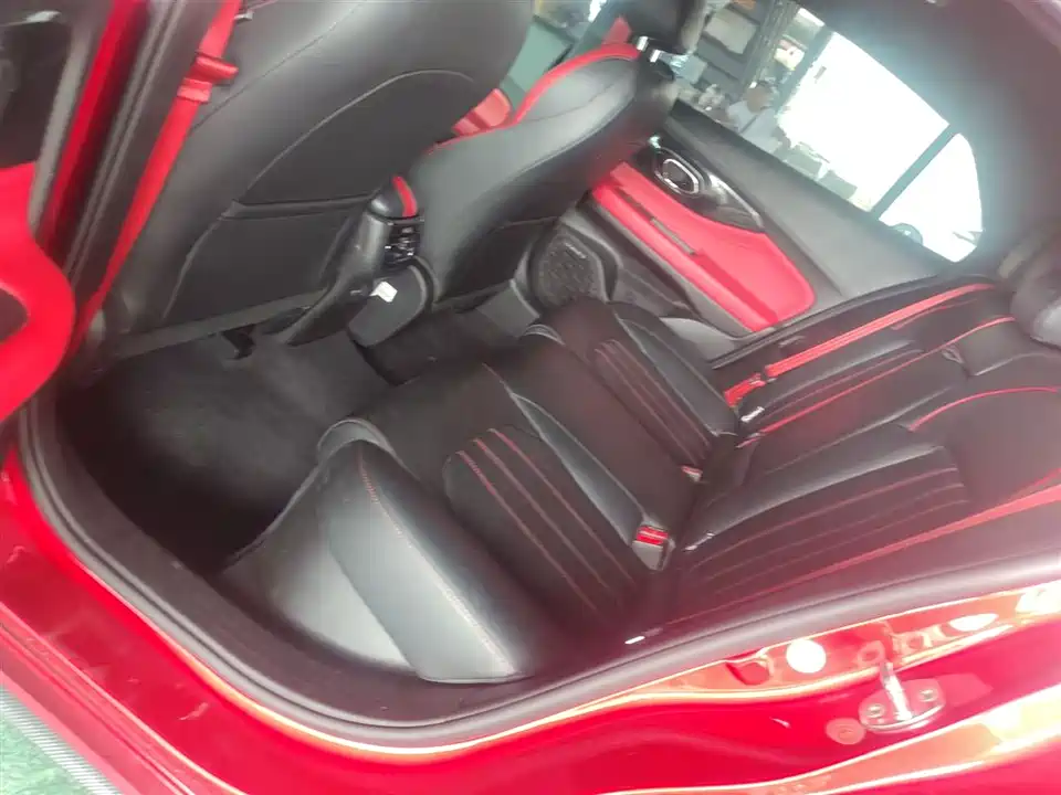 Trumpchi Shadow Leopard