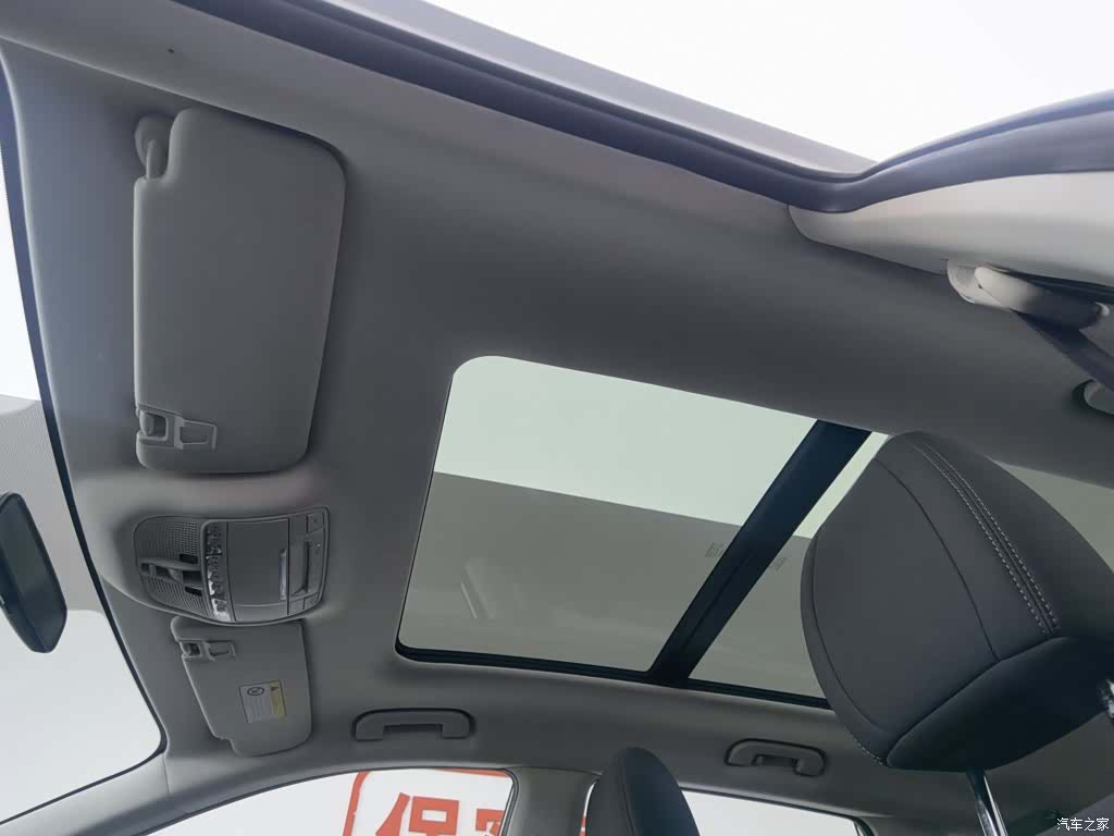 DongFeng AX7, 2019 14