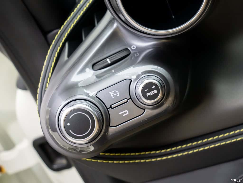 Ferrari F8, 2021 25