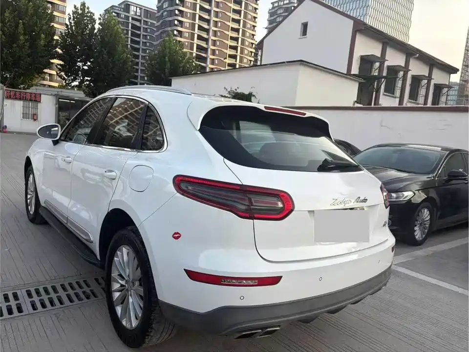 Zotye SR9