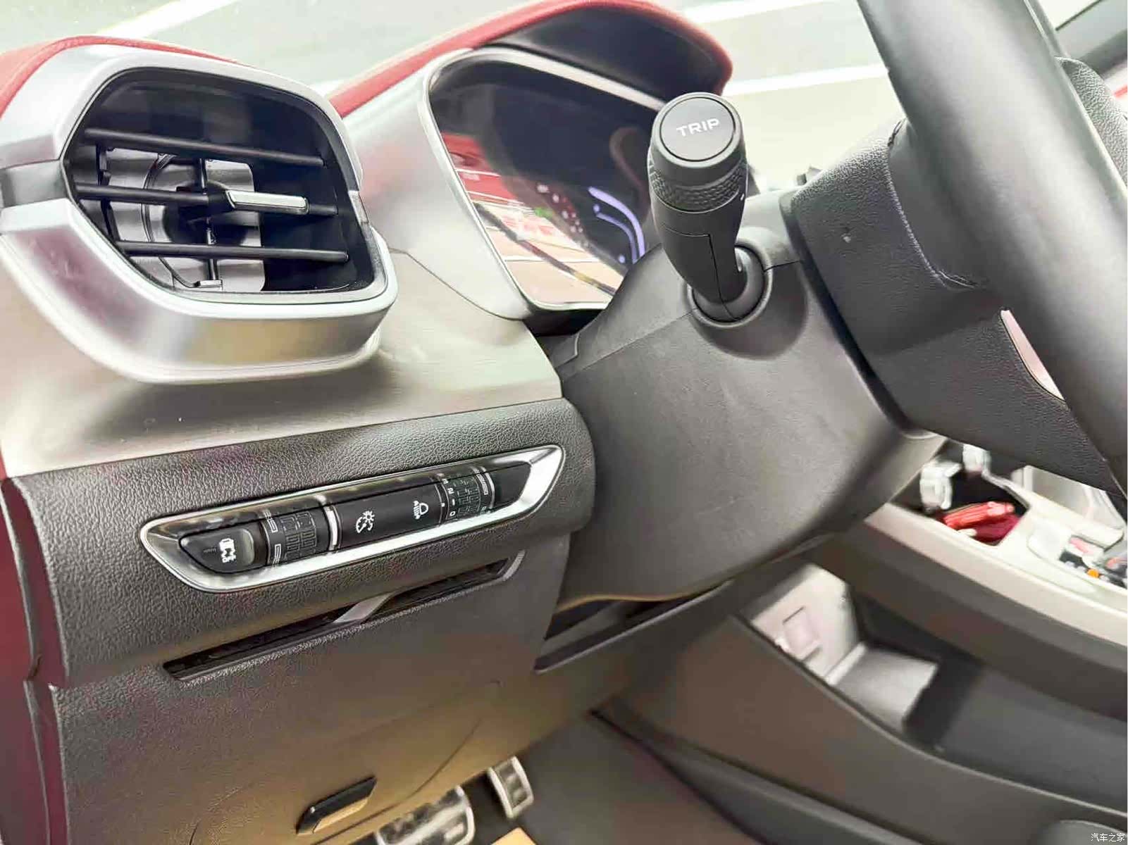 Geely Coolray, 2021 11