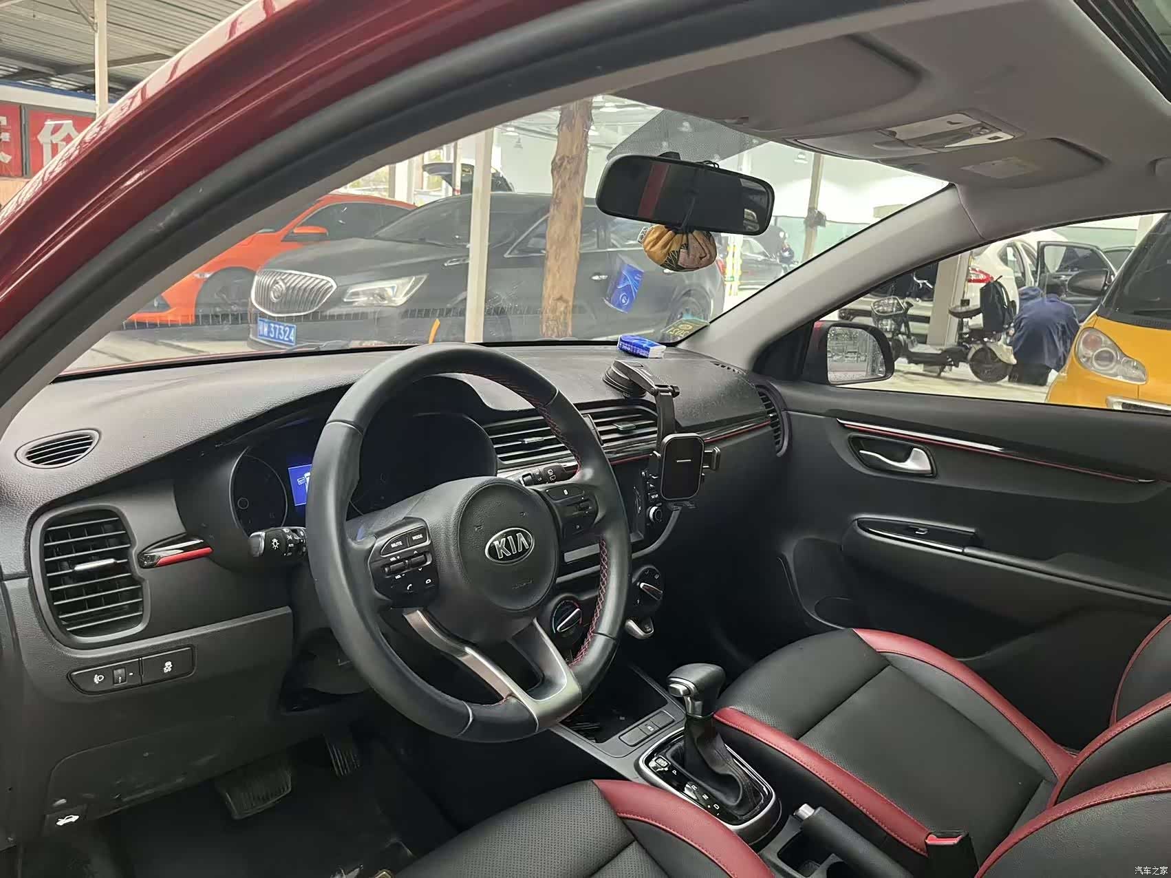 Kia KX, 2019 11